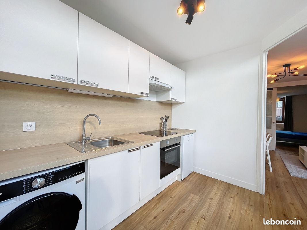 Appartement 2 pièces 43 m² · à Lille · 43 m² · 710 €
