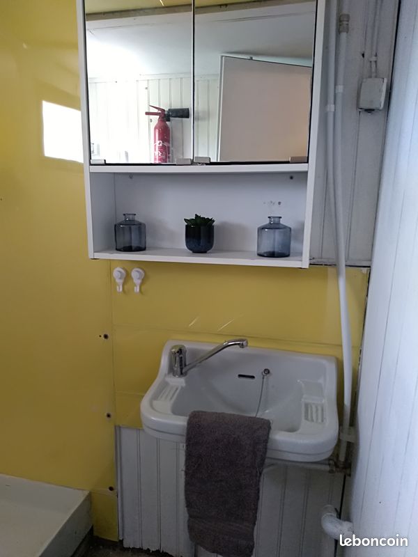 Location saisonnière 35 m2 avec jardin et terrasse au bord du lac dès 320/semaine (image 8)