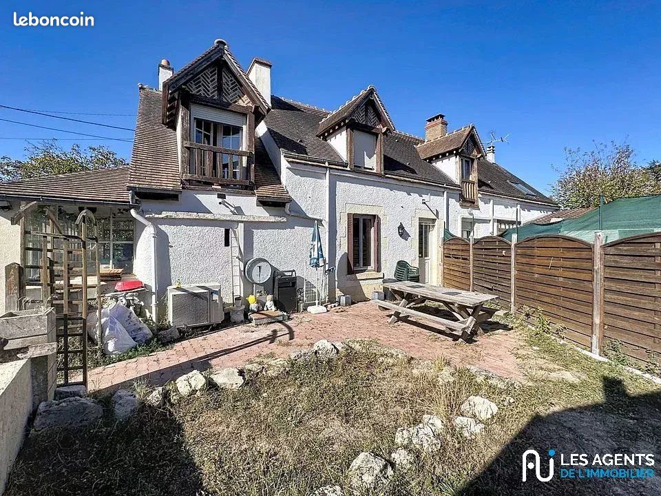 Maison 7 pièces 161 m² · à Saint-Ay · 161 m² · 315 500 €