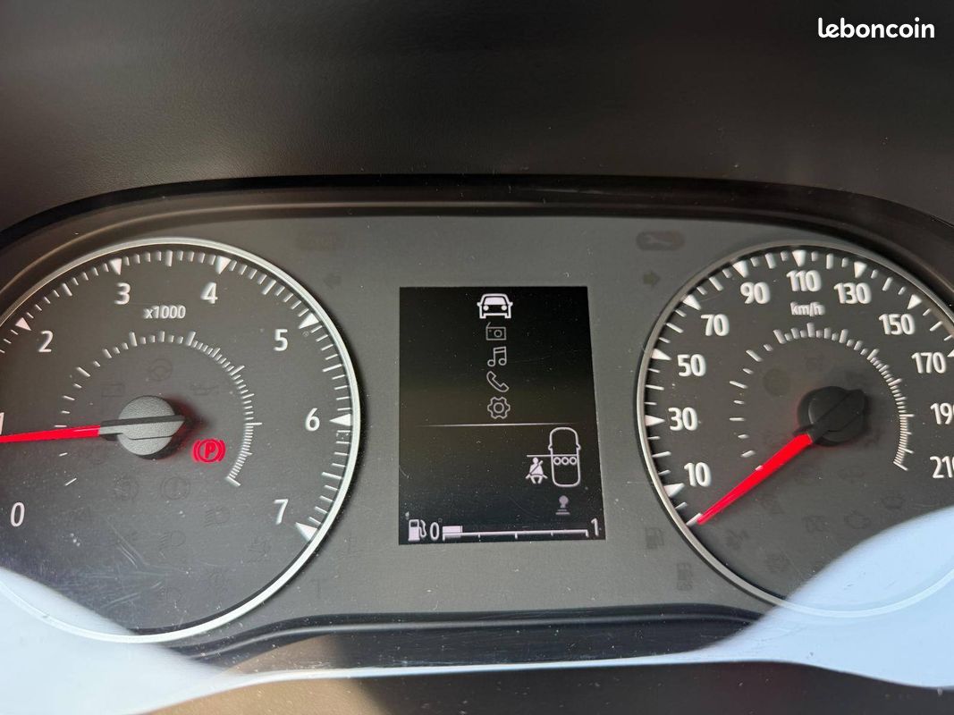 DACIA Sandero SCe 65 Essential (image 28)