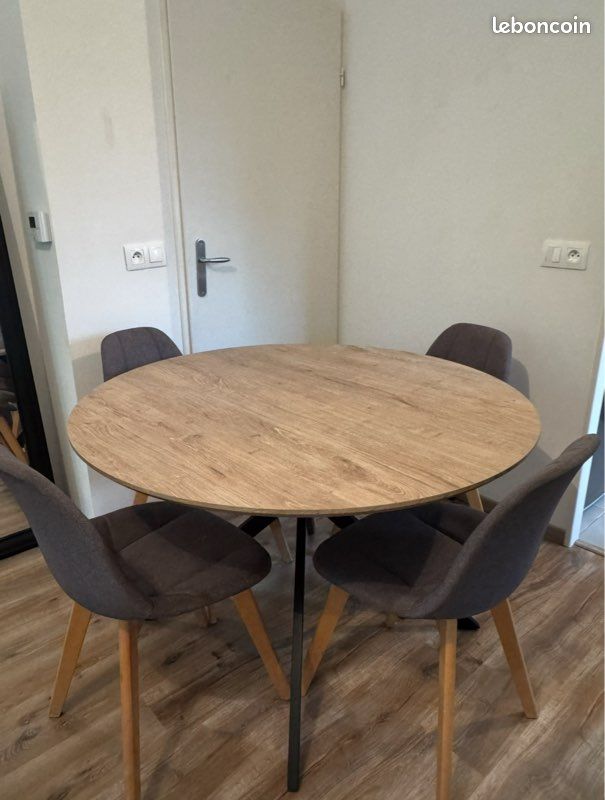 Table et chaises (image 4)