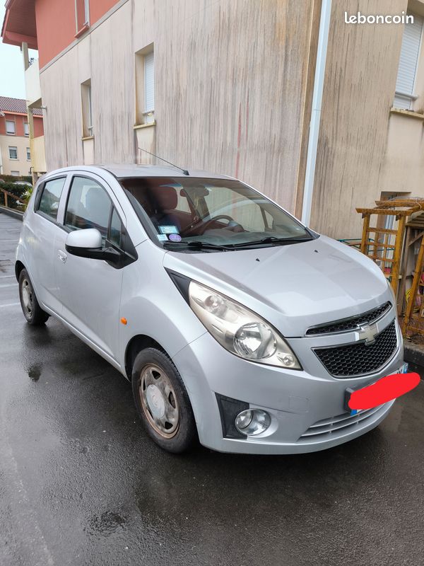 Chevrolet spark LS - Voitures