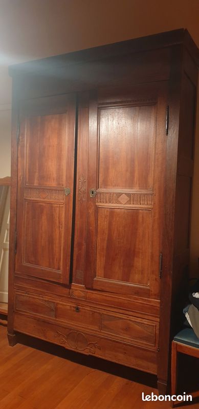 Armoire béarnaise (image 1)