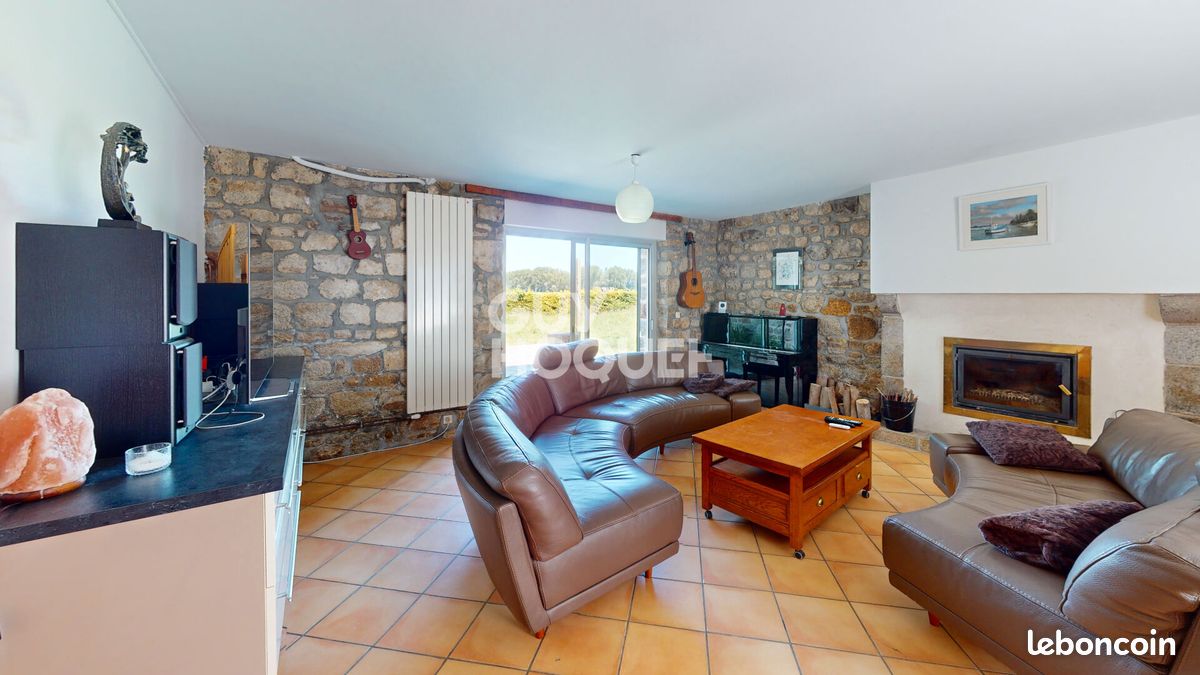 Propriété 8 pièces 209 m² (image 2)