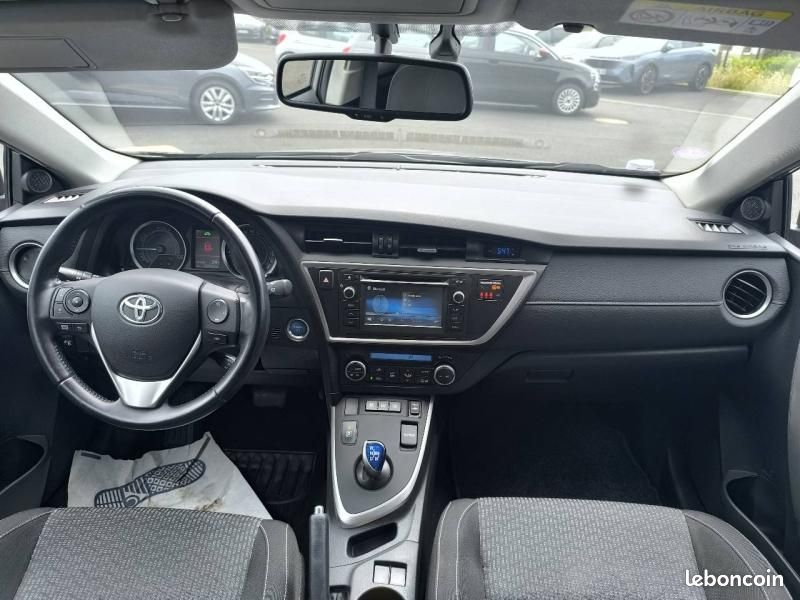 Toyota Auris HSD 136h Dynamic (image 13)