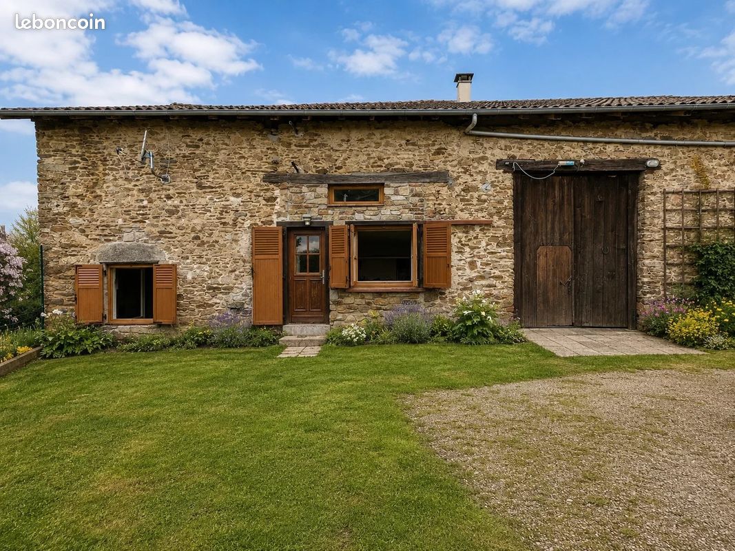 Maison 3 pièces 87 m² · à Cussac · 87 m² · 600 €/mois