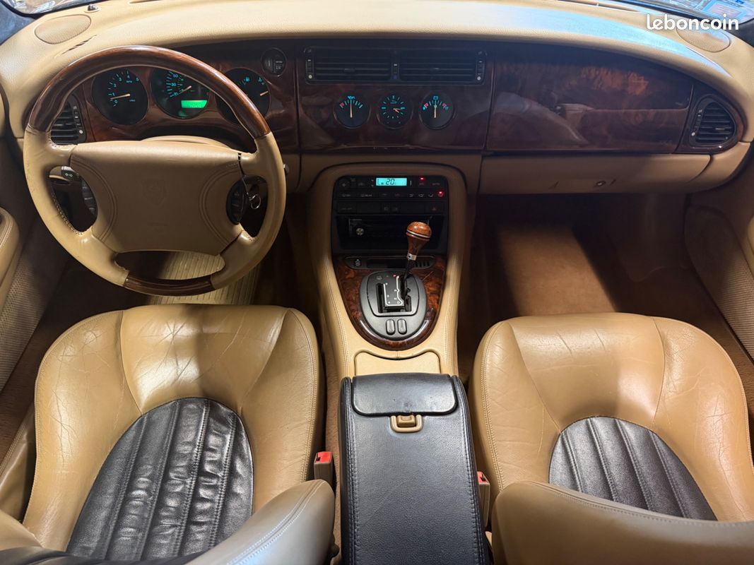 Jaguar xk8 cabriolet 4.0i v8 284 ch - bva sieges electriques/ harman kardon (image 18)