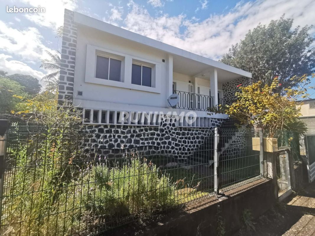 Maison 4 pièces 74 m² · à Le Tampon · 74 m² · 1 085 €