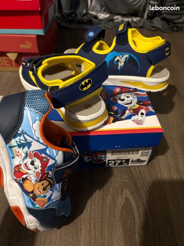 LOT DE 2 PAIRES ENFANT – 15 Je vends 2 paires de chaussures enfant (image 2)