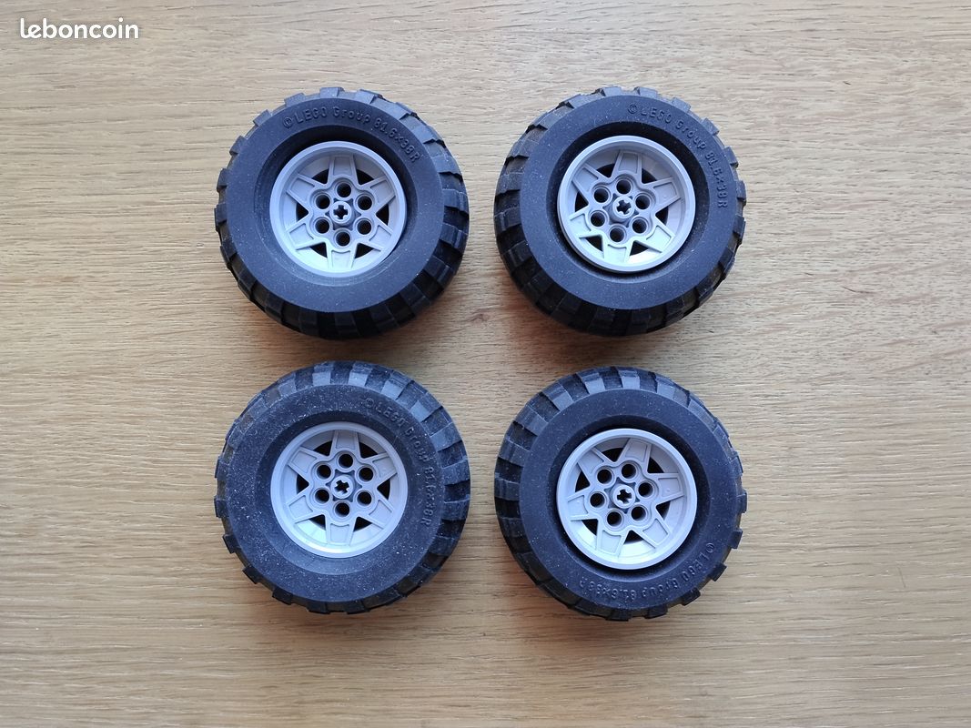 4 roues pour sets Lego Super Heroes/Technic – Ref 56908c03 (image 1)