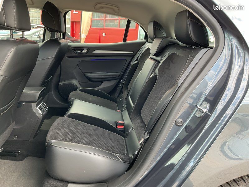 Renault megane iv 1.2 tce 130 energy intens (image 5)