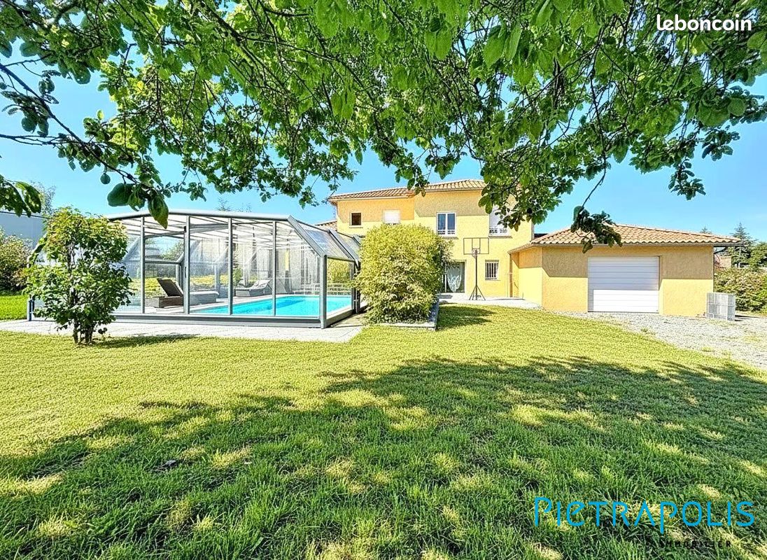 Maison 8 pièces 183 m² · à Tarare · 183 m² · 415 000 €
