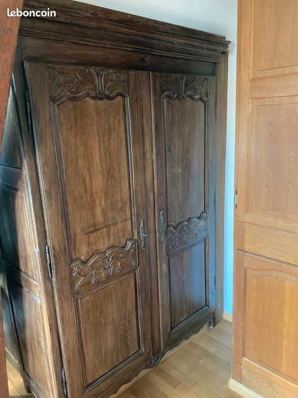 Portes d’armoire ancienne (image 1)