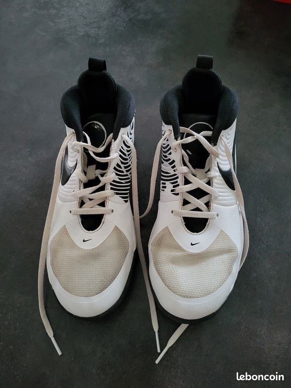 Baskets intérieures NIKE garçon Taille 40 EUR UK Sport