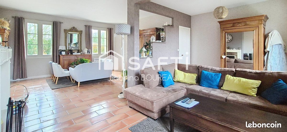 Maison 6 pièces 147 m² · à Échiré · 147 m² · 330 000 €