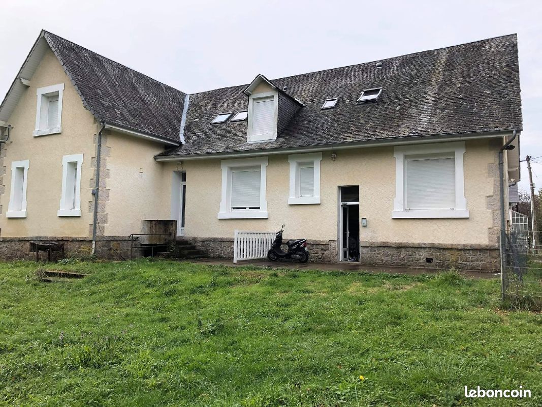 Loue T2 40 m2 - Saint-Priest-de-Gimel 19800 (image principale 0)