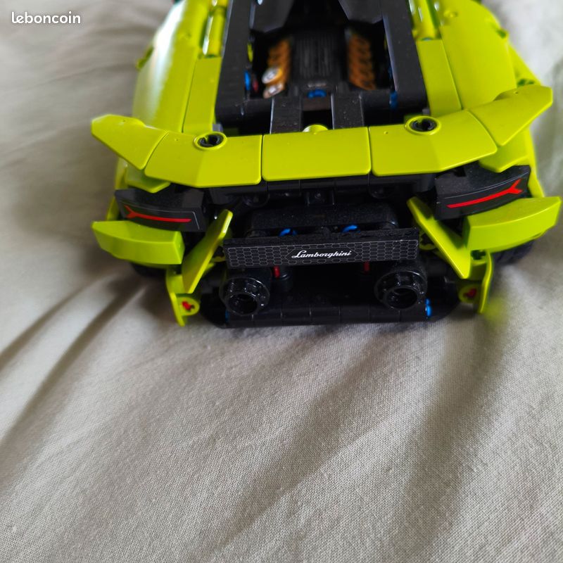 LEGO Technic Lamborghini Huracán Tecnica 42161 – Déjà Monté (image 5)