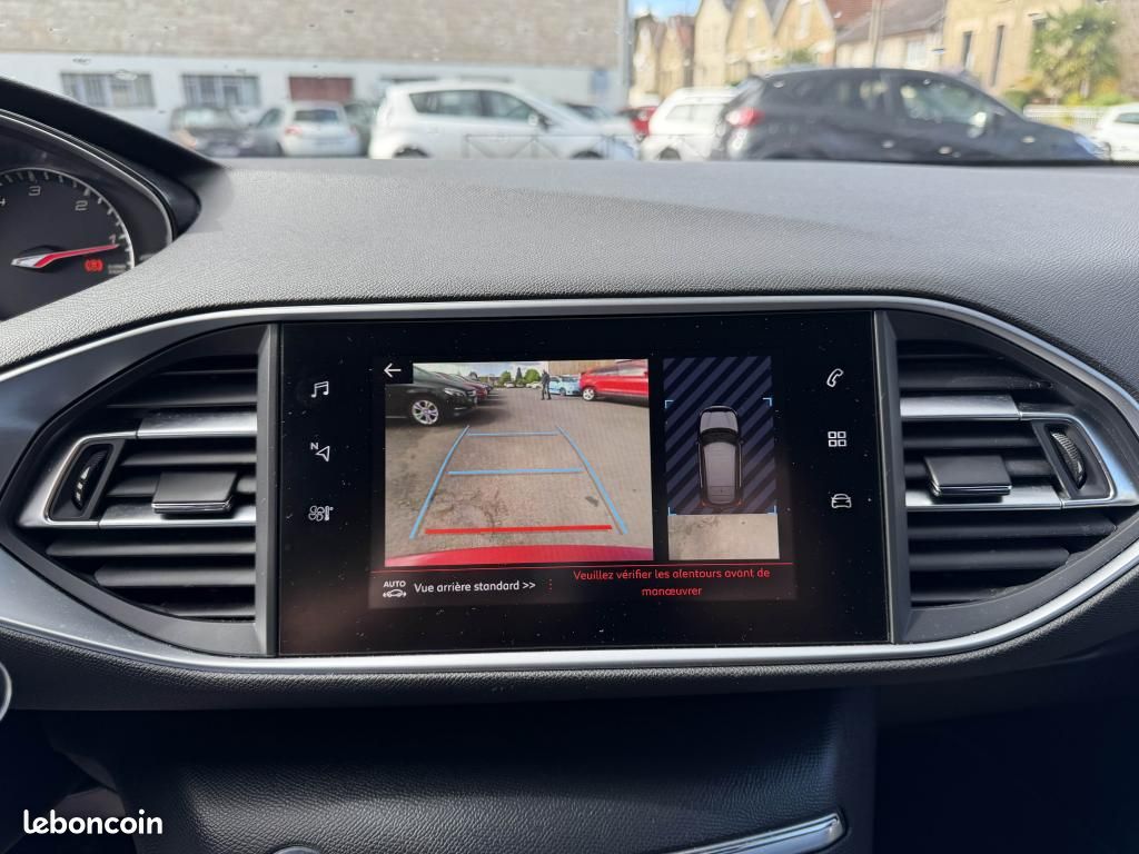 PEUGEOT 308 1.5 BlueHDi S&S - 130 GT Line gps + clim + camera AR + Radar AR (image 32)