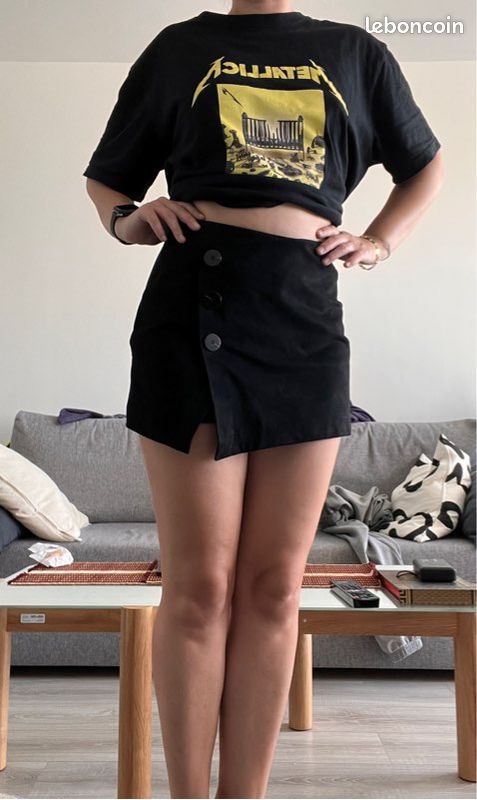 Jupe Courte Zara Taille Haute – Noire – Taille 12 – Femme – Occasion Parfait état