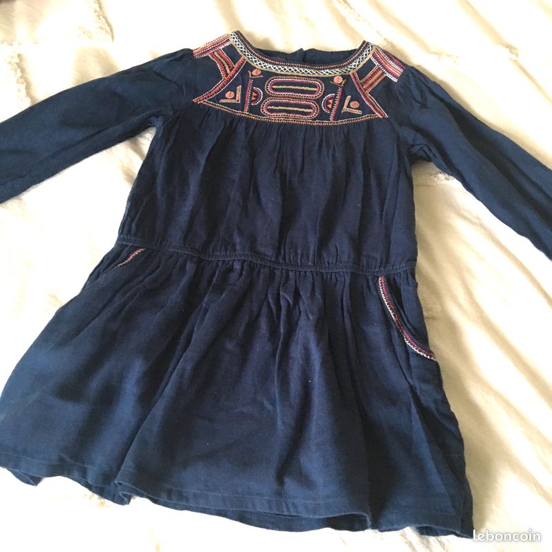 Grand lot de vêtements enfant 6 ans (image 8)