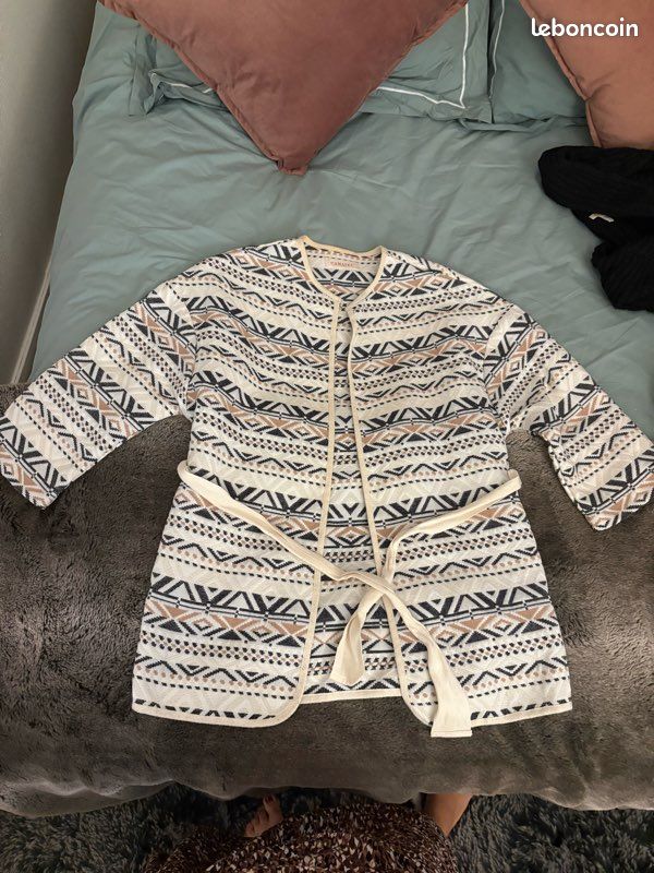 Lot de vêtements femme S/M – Vestes, blazers, tops & robes (image 3)