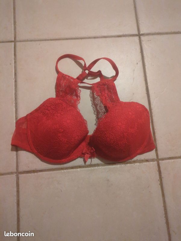 Soutien gorge 90 C marque coupée (image 2)