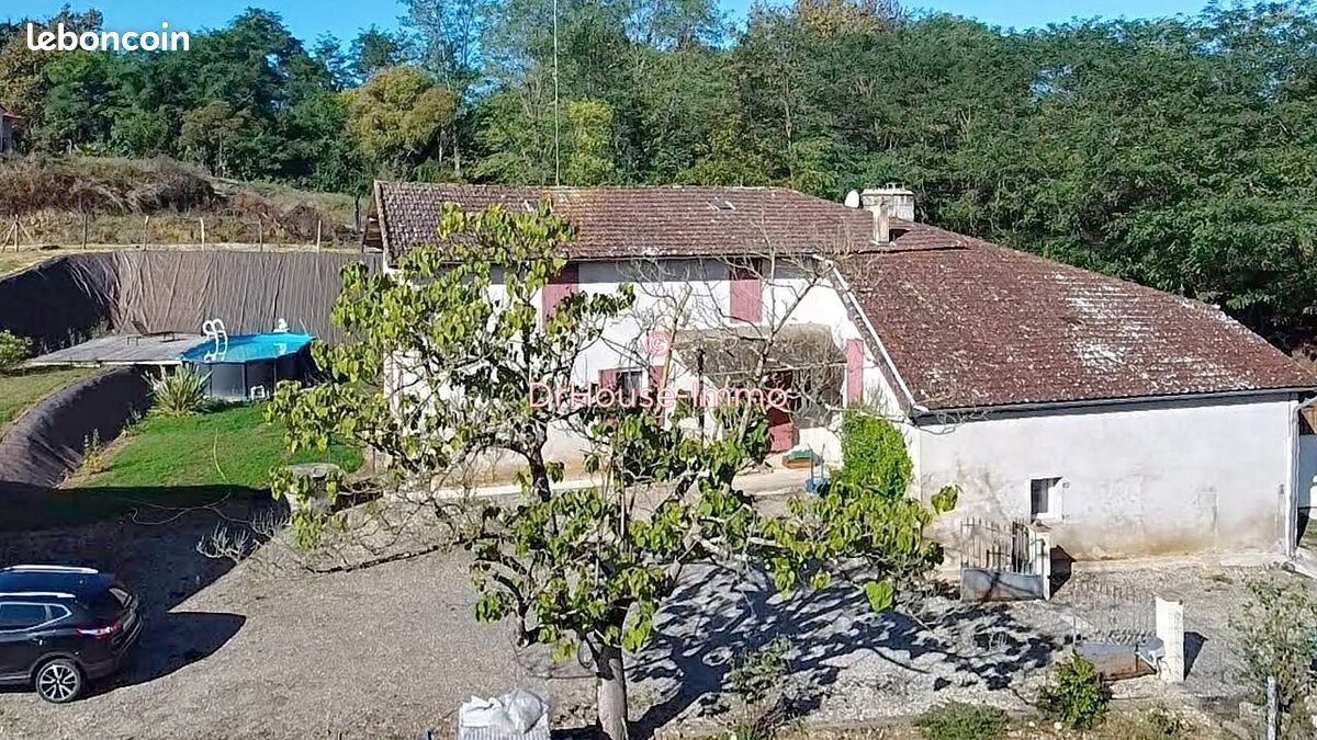 Maison 5 pièces 141 m² · à Caumont-sur-Garonne · 141 m² · 262 000 €