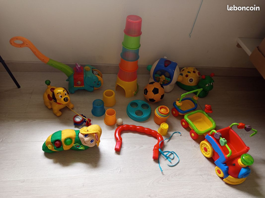 GEERAY Jouets de cause à effet pour tout-petits de 3 ans et plus, ensemble de serrure et de clés Montessori avec 10 verrous en forme de pomme, clés et 20 cartes GEERAY Jouets de cause à effet pour tout-petits de 3 ans et plus, ensemble de serrure et de clés Montessori avec 10 verrous en forme de pomme, clés et 20 cartes