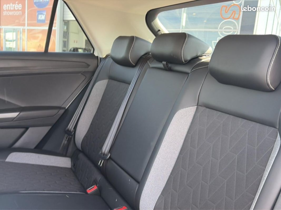 VOLKSWAGEN T-ROC 1.0 tsi 116 goal (image 24)