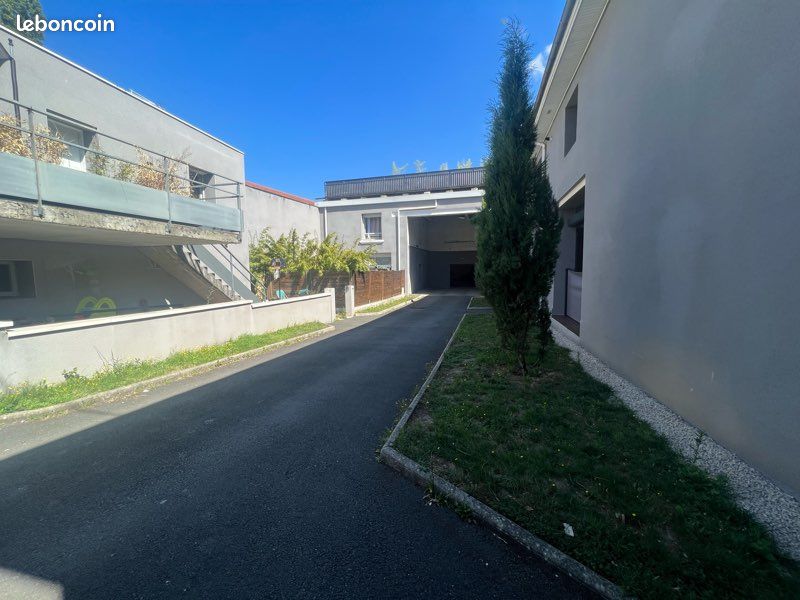 Appartement 4 pièces 110 m² · à Saint-Étienne · 110 m² · 1 000 €/mois