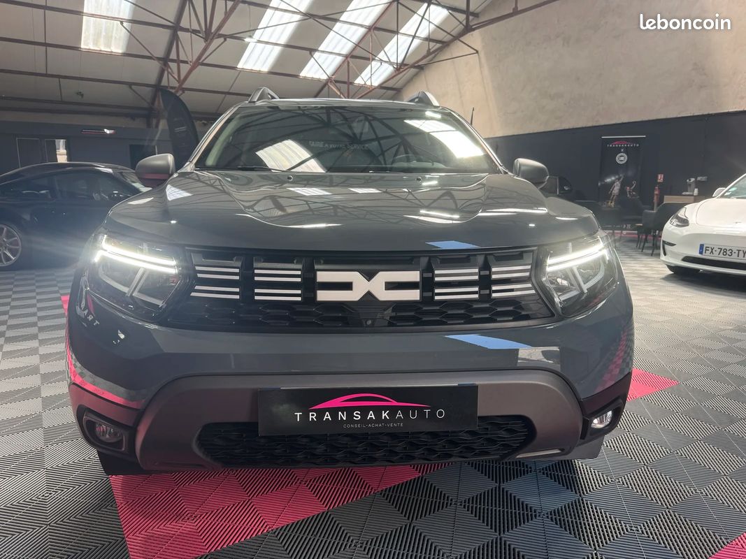 DACIA DUSTER 115cv 4x2-B Journey / CarPlay / Caméra 360° / Siège Chauffant / Roue de Secours (image 8)