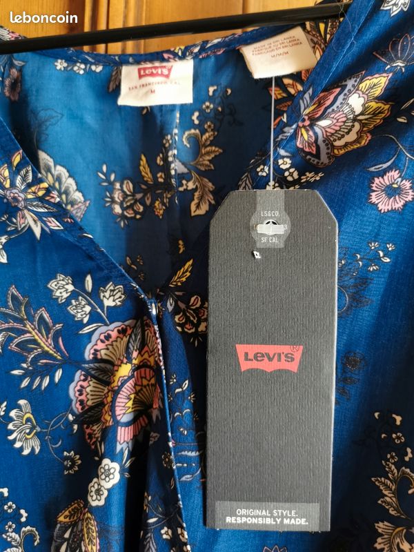 Robe portefeuille légère de la marque LEVI'S, Neuve avec étiquette (image 5)