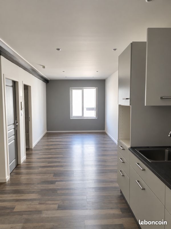 Appartement 3 pièces 70 m² · à Nyons · 70 m² · 580 €/mois