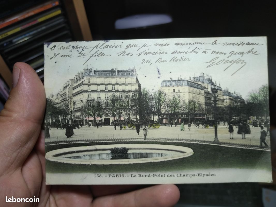 Carte postale de Paris,le rond point des Champs Elyssées (image 1)