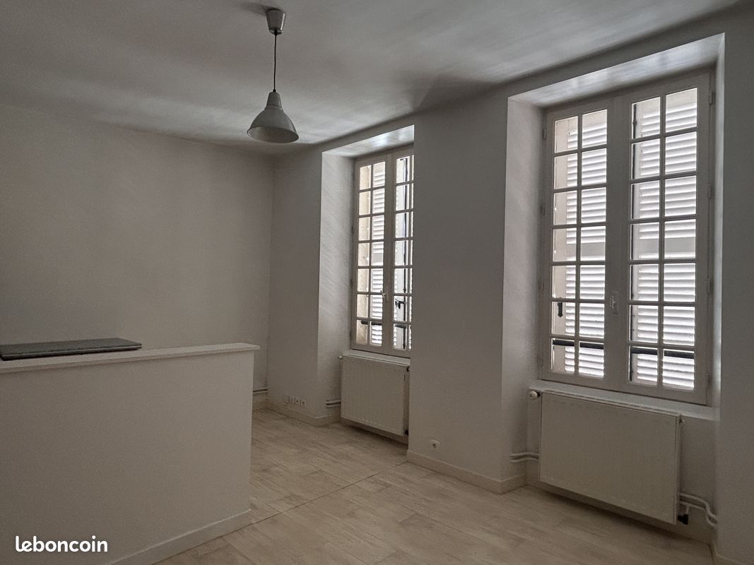 Appartement 3 pièces 50 m² · à Saint-Gaultier · 50 m² · 280 €/mois