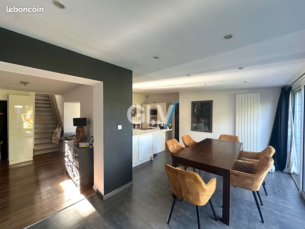 Maison 4 pièces 130 m² · à Gruson · 130 m² · 395 000 €