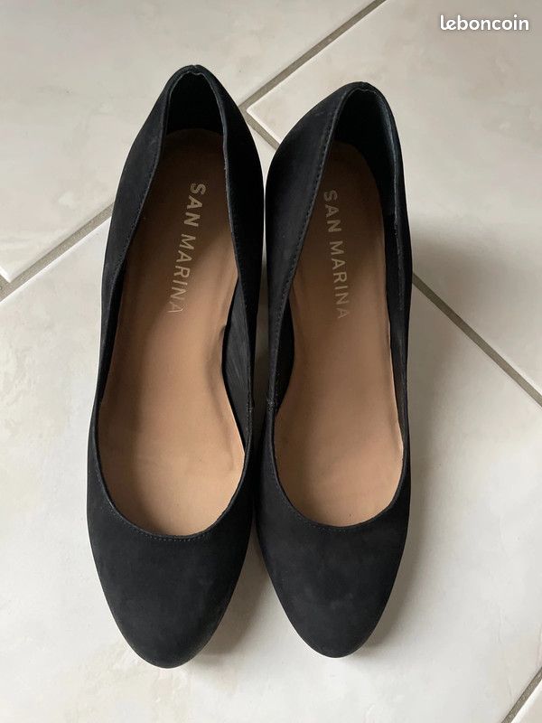 Escarpins San Marina - Taille 37, Talon Aiguille 6 Cm, Cuir Noir, Occasion