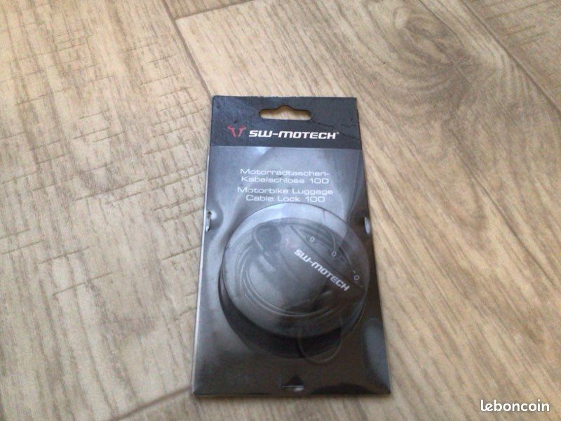 SW-MOTECH Antivol Pour Sac à Dos Réservoir EVO - Goupille Sécurité Quick Lock, Compatible 6 Vis, Protection Anti-Vol Moto
