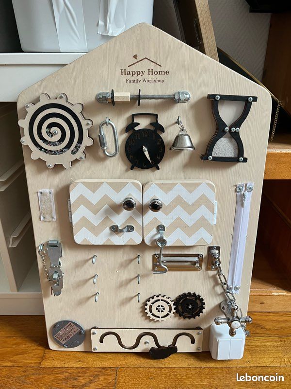 Tableau d’éveil Happy Home (image 1)