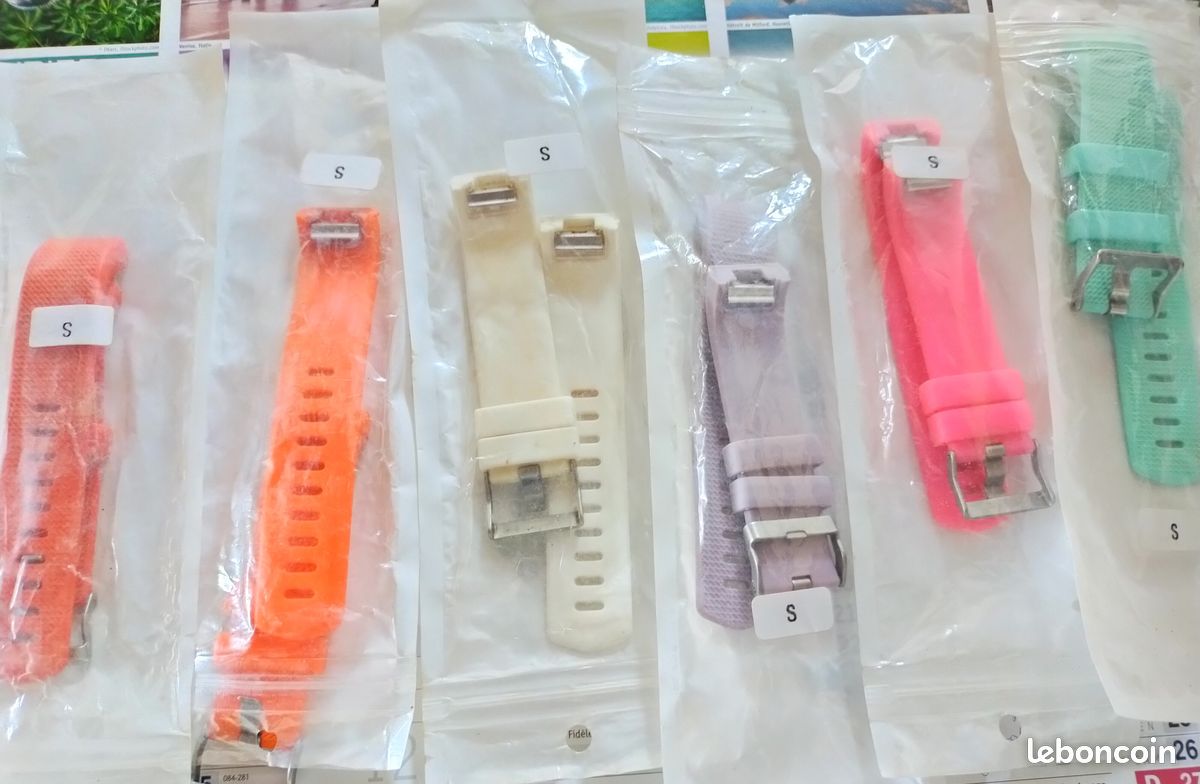 Bracelet montre Fitbit Charge 2 (image 1)