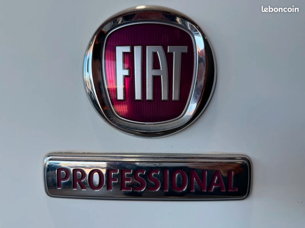 Fiat fiorino tole 1.3 16v multijet 80 class ii pack mp3 clim (image 27)