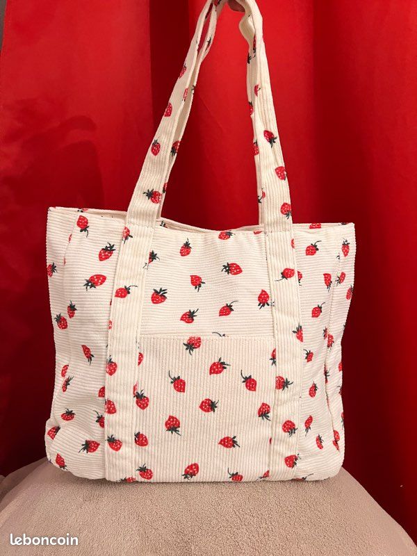 🍓Sac fourre tout en velours côtelé blanc et motifs de fraises neuf korean fashion (image 14)