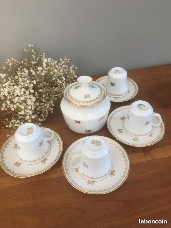 Tasses à café et sucrier en porcelaine ancienne (image 1)