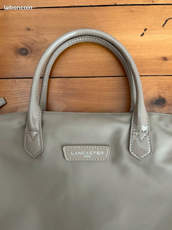 Sac à main cabas gris galet beige en cuir Lancaster Basic Verni