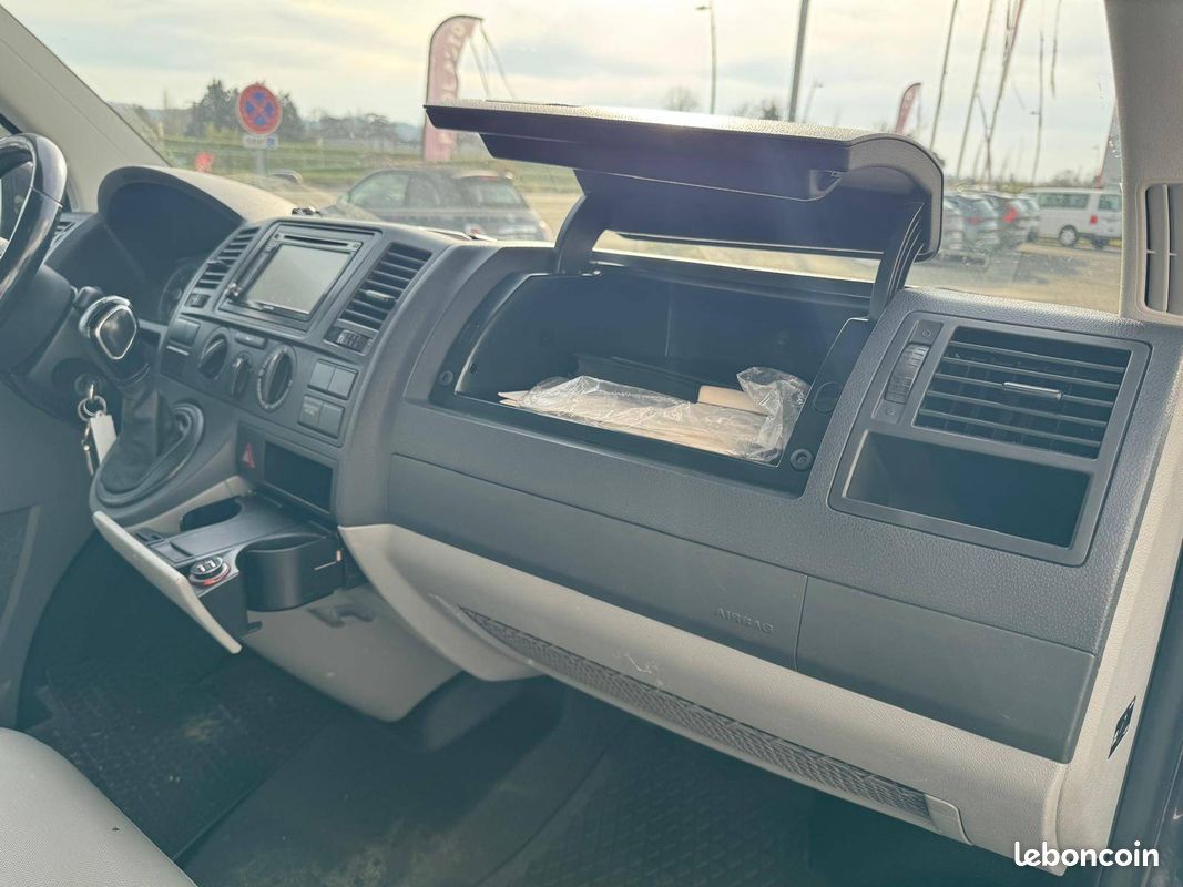 VOLKSWAGEN UTILITAIRES TRANSPORTER FGN TOLE CB 2.0 BiTDI 180 FAP 2.8T DSG7 (image 11)