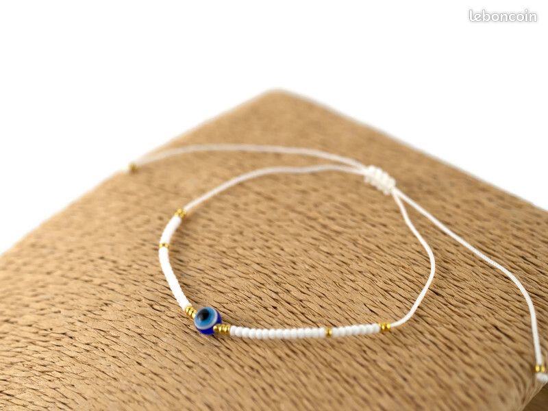 Bracelet Œil Protecteur en Perles Rocailles Blanc et Or - Réglable - Élégance et Protection (image 5)