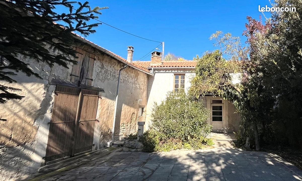 Maison 9 pièces 93 m² · à Coteaux-du-Blanzacais · 93 m² · 110 500 €