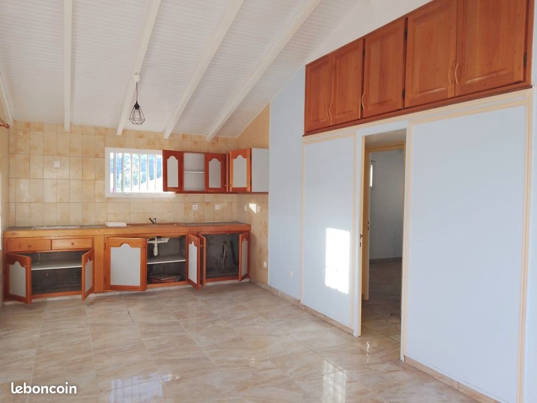 Maison 8 pièces 120 m² · à Baillif · 120 m² · 145 000 €