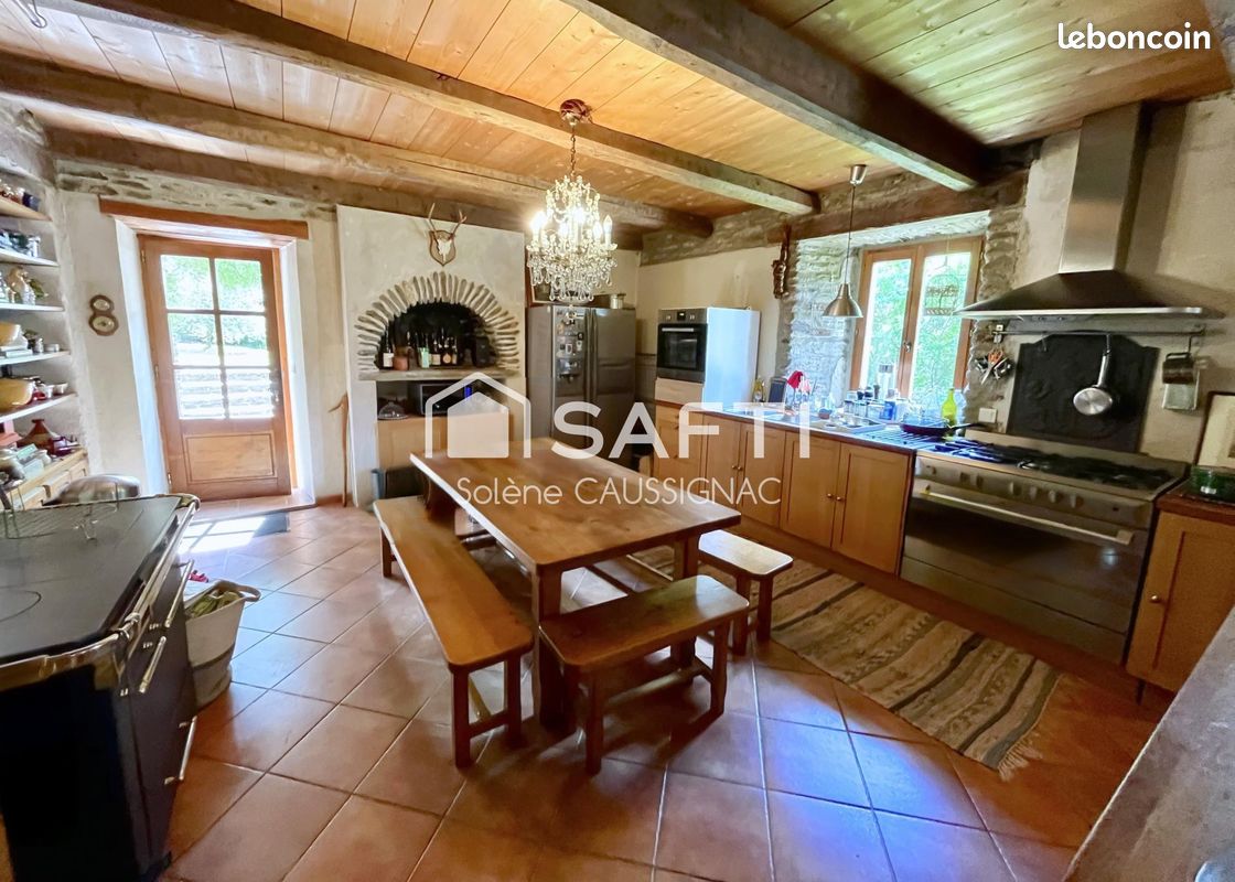 Mas 9 pièces 250 m² (image 9)