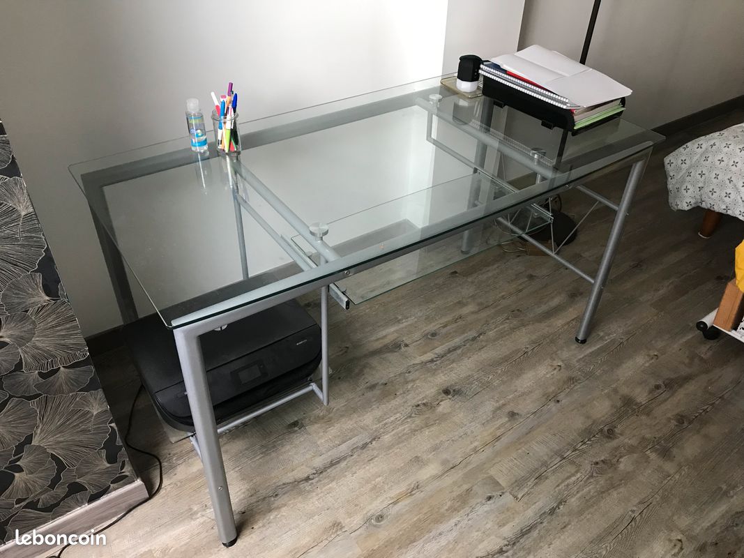 Bureau verre et metal (image 1)